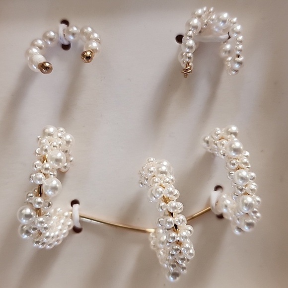 ZARA Pack of Pearl Earcuffs - Picture 12 of 14